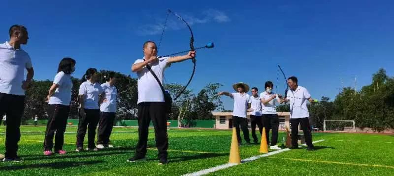 广东学校开幕式震撼全场,广东这所学校超硬核