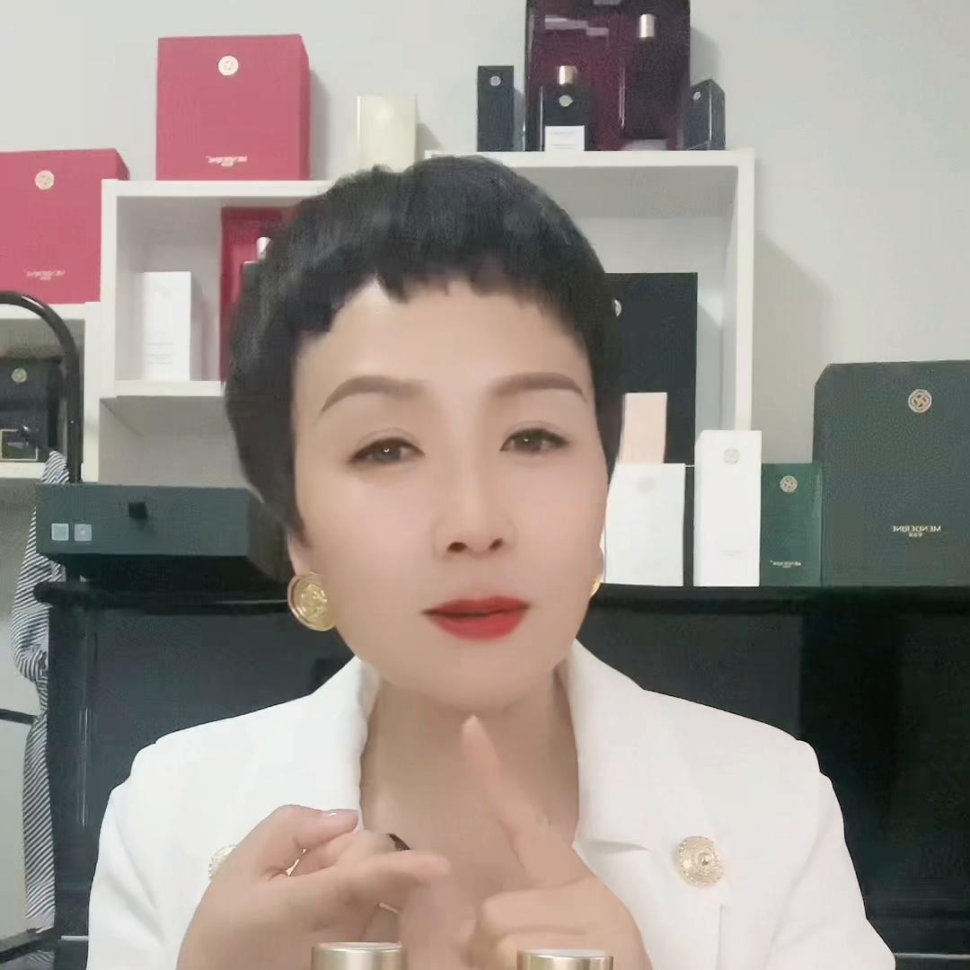 来来来袁袁告诉你怎么样更好的改善头皮出油的问题？#曼德...