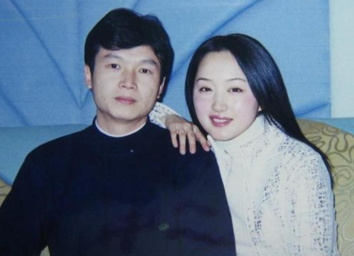 杨钰莹45岁不老照片,杨钰莹从1岁到50岁的容颜变化