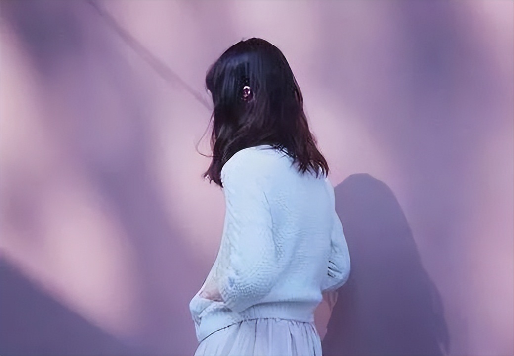 微小说：一双高跟鞋