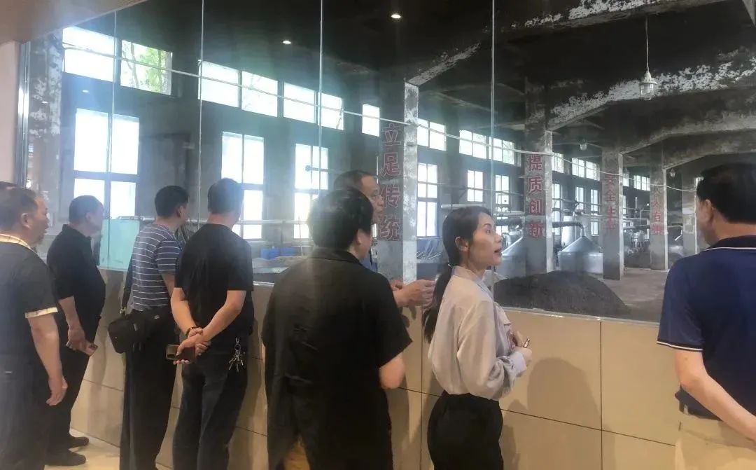 古田县企联赴福矛酒业集团参观考察