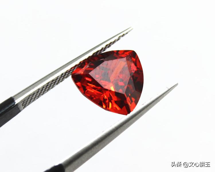 世界上最珍贵的红钻,世界上最珍贵的钻石是什么颜色的