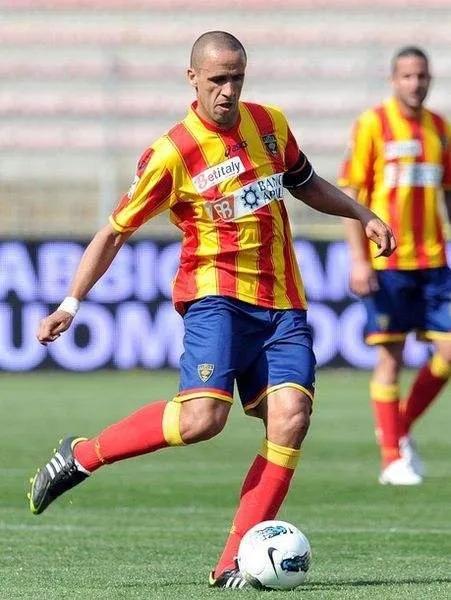 莱切什么时候加入意甲,忆意甲