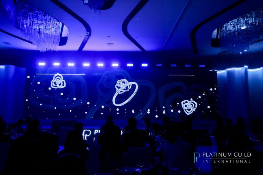 温柔自有力量，因铂金更坚定