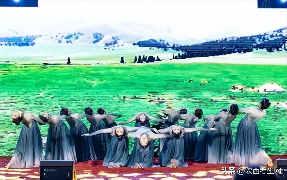 瑗垮畨鐜颁唬鑱屼笟楂樹腑2023姣曚笟鏅氫細,瑗垮畨鐜颁唬鑱屼笟楂樹腑楂樹笁姣曚笟鏅氫細