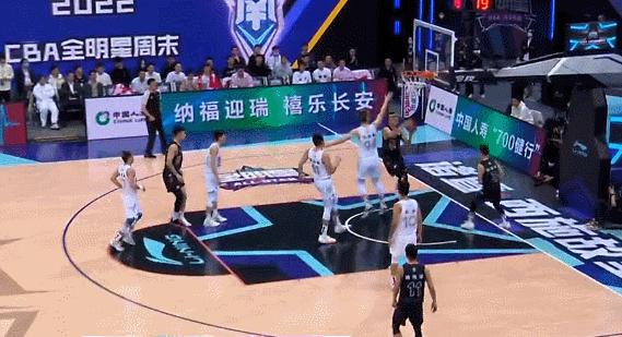 赵睿首次入选cba全明星首发阵容,cba全明星赛2022赵睿图片