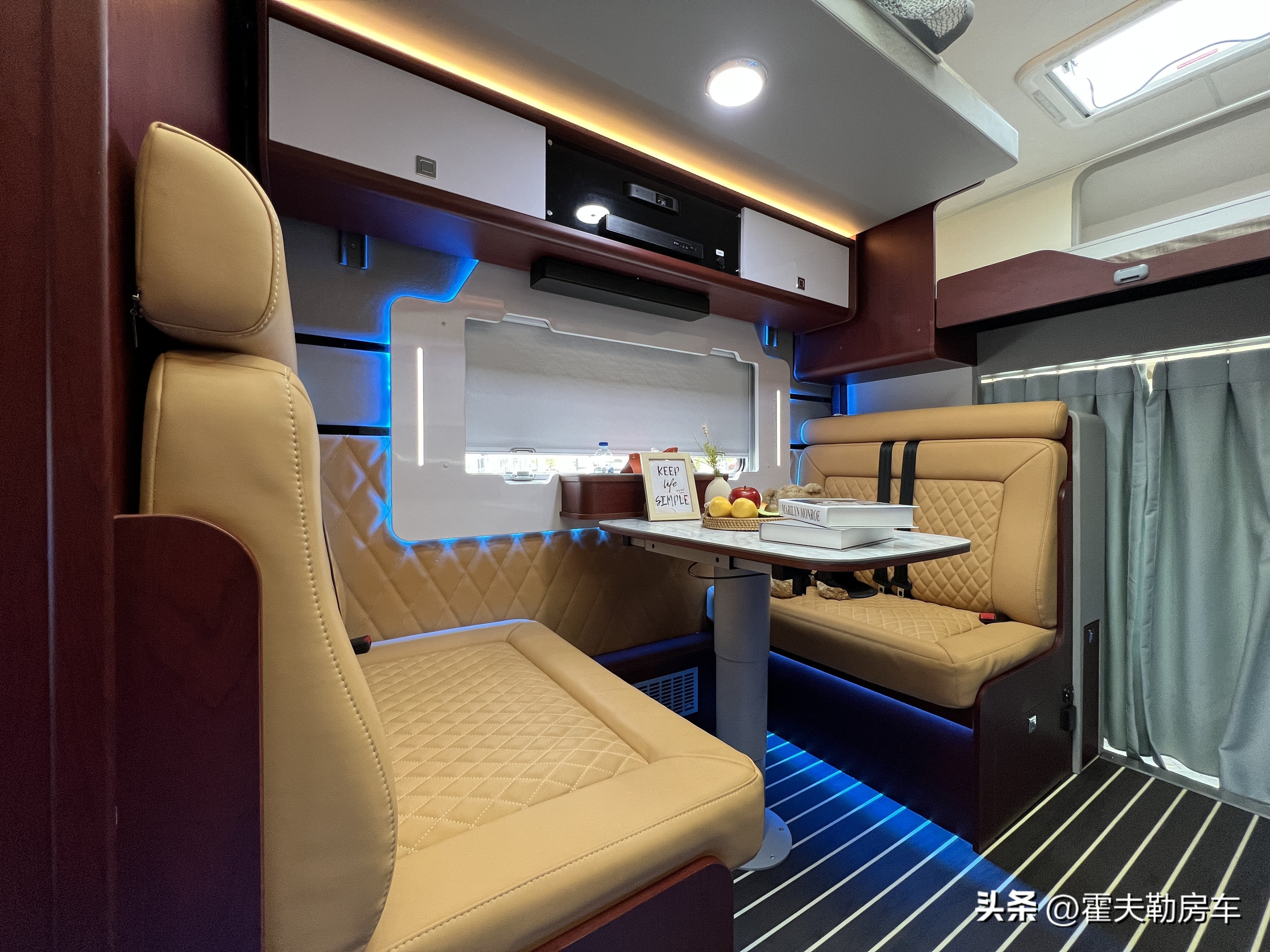 霍夫勒房车勇者天穹多少钱,试驾国内首款硬升降顶房车