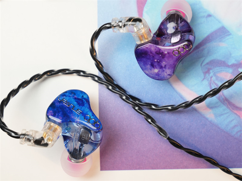 用qdc耳机聆听历届世界杯经典主题曲是什么体验？