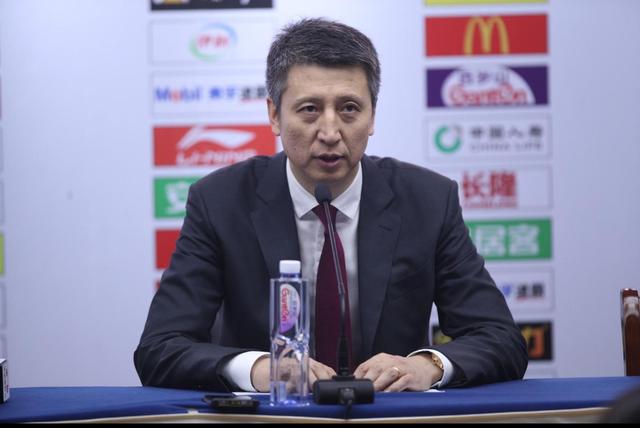 郭士强担任中国主教练,杨鸣帮郭士强挺进季后赛