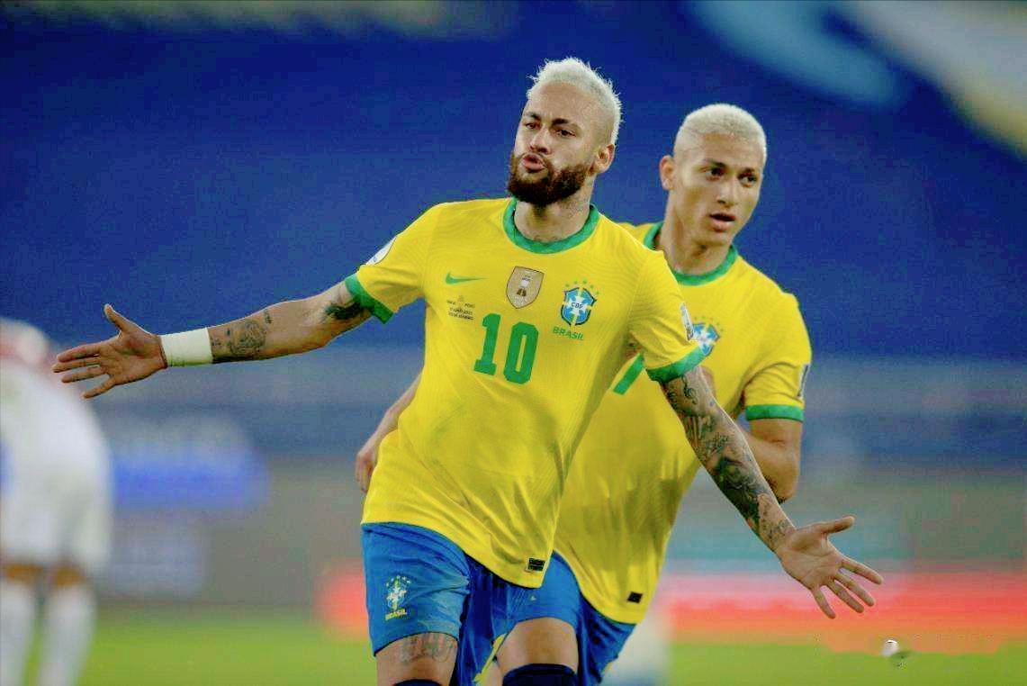 内马尔头发染成粉,内马尔头发颜色原因