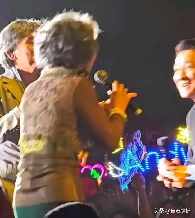 刘德华长盛不衰四十年的真相,刘德华为何年纪大了还拼命赚钱