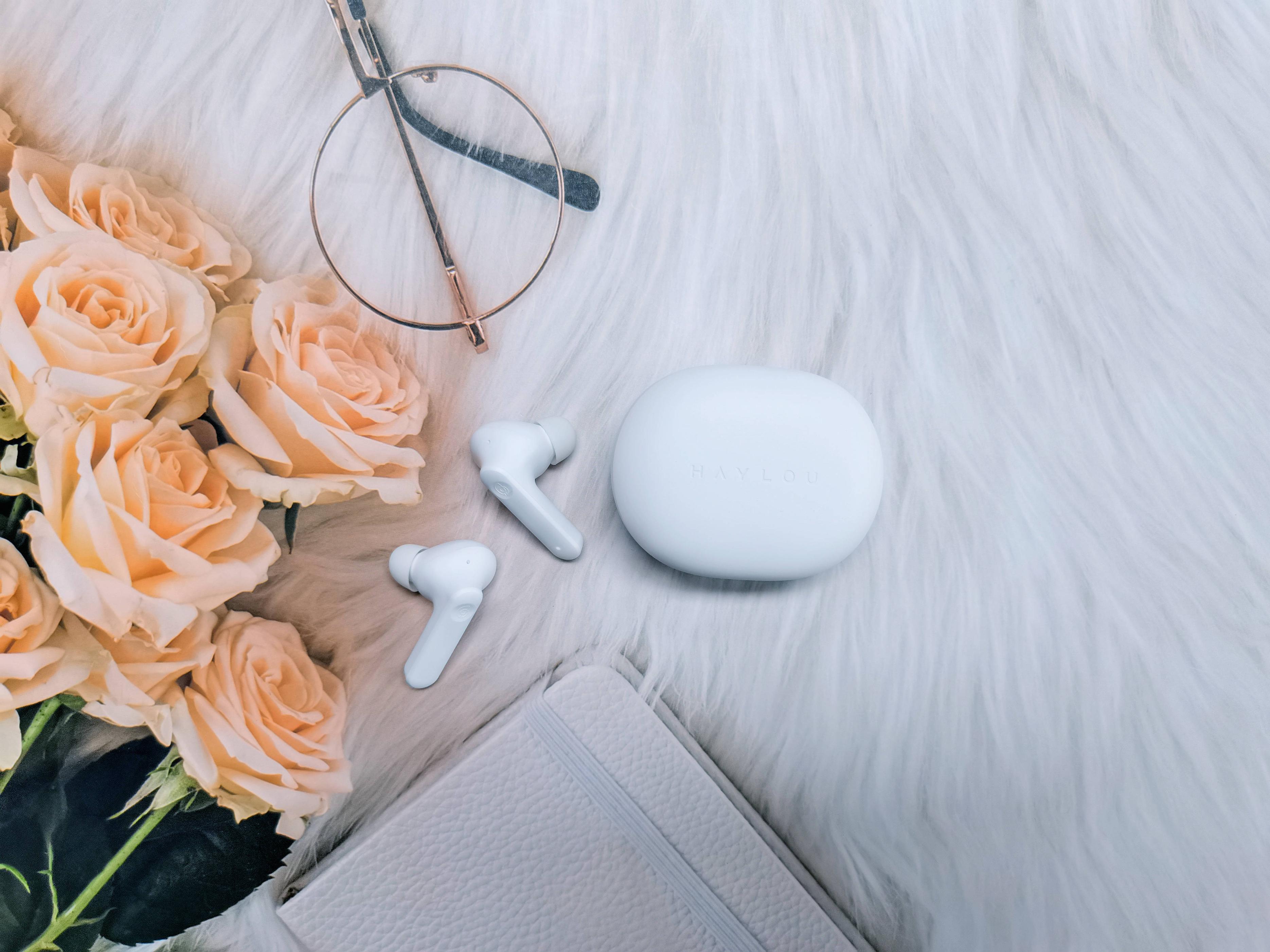 中端蓝牙耳机推荐性价比高排行榜,千元级的无线蓝牙耳机推荐