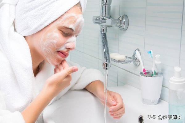最容易让脸上长斑的几件事,日常注意这几点预防长斑超有效