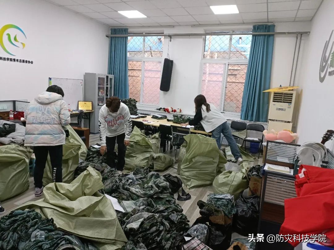 闲置衣服上门回收各种闲置旧衣服,旧衣回收联系电话