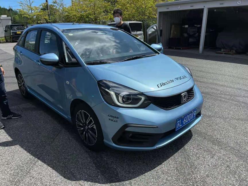 本田飞度最好的改装,国外本田三厢飞度改装