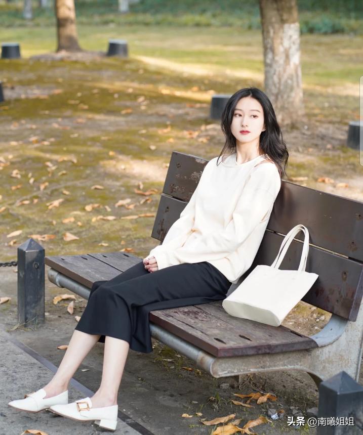 秋冬什么鞋配长裙子比较好看,秋冬穿这三双鞋帅气又显高