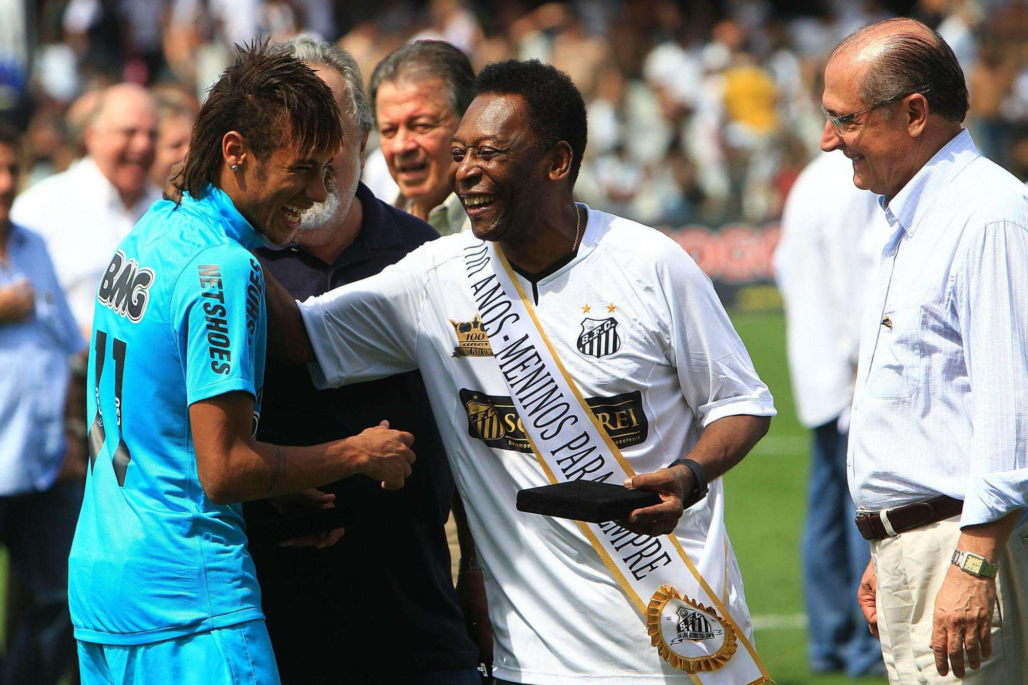 球王贝利的事迹,球王贝利传奇经历