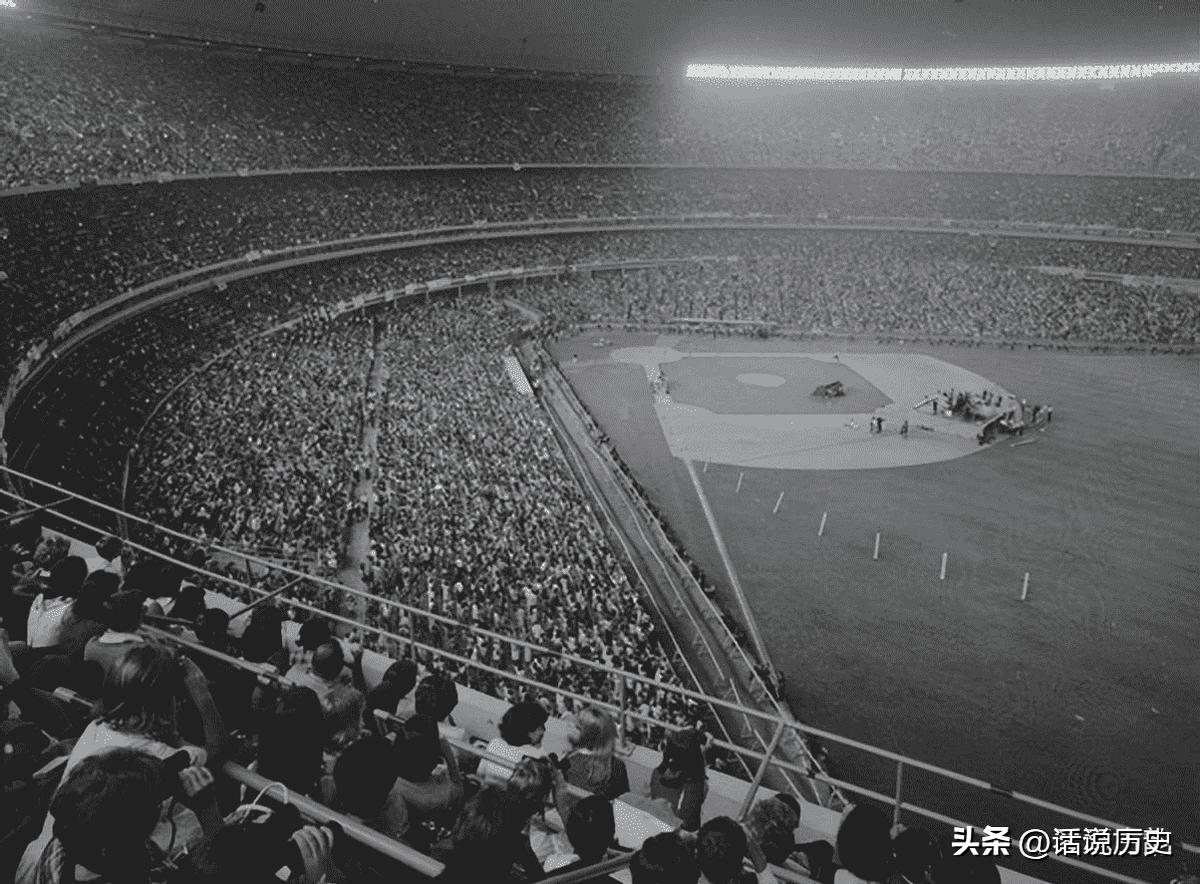 21张真实又罕见的老照片，阴毛假发工作者，我怀疑他用错地方了2