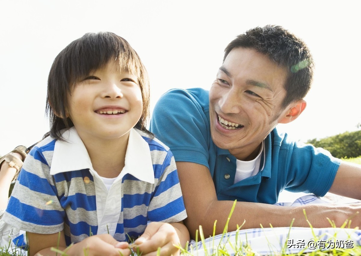 孩子怕老师心理恐惧怎么办,孩子见到老师就躲妈妈背后怎么办