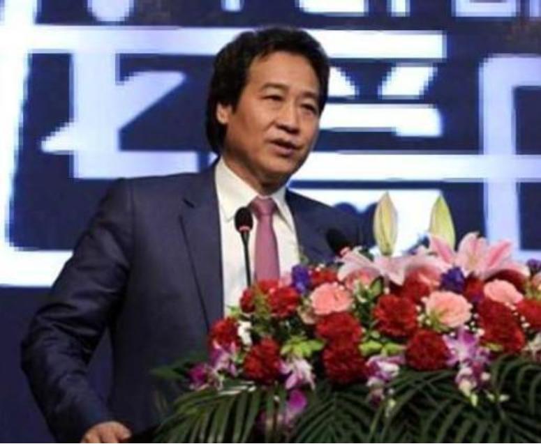 刘亦菲杨采钰比较 (刘亦菲陈金飞杨采钰微博)