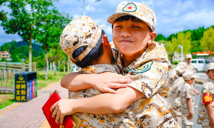 贵州夏令营21天多少钱,贵州正规夏令营有哪些