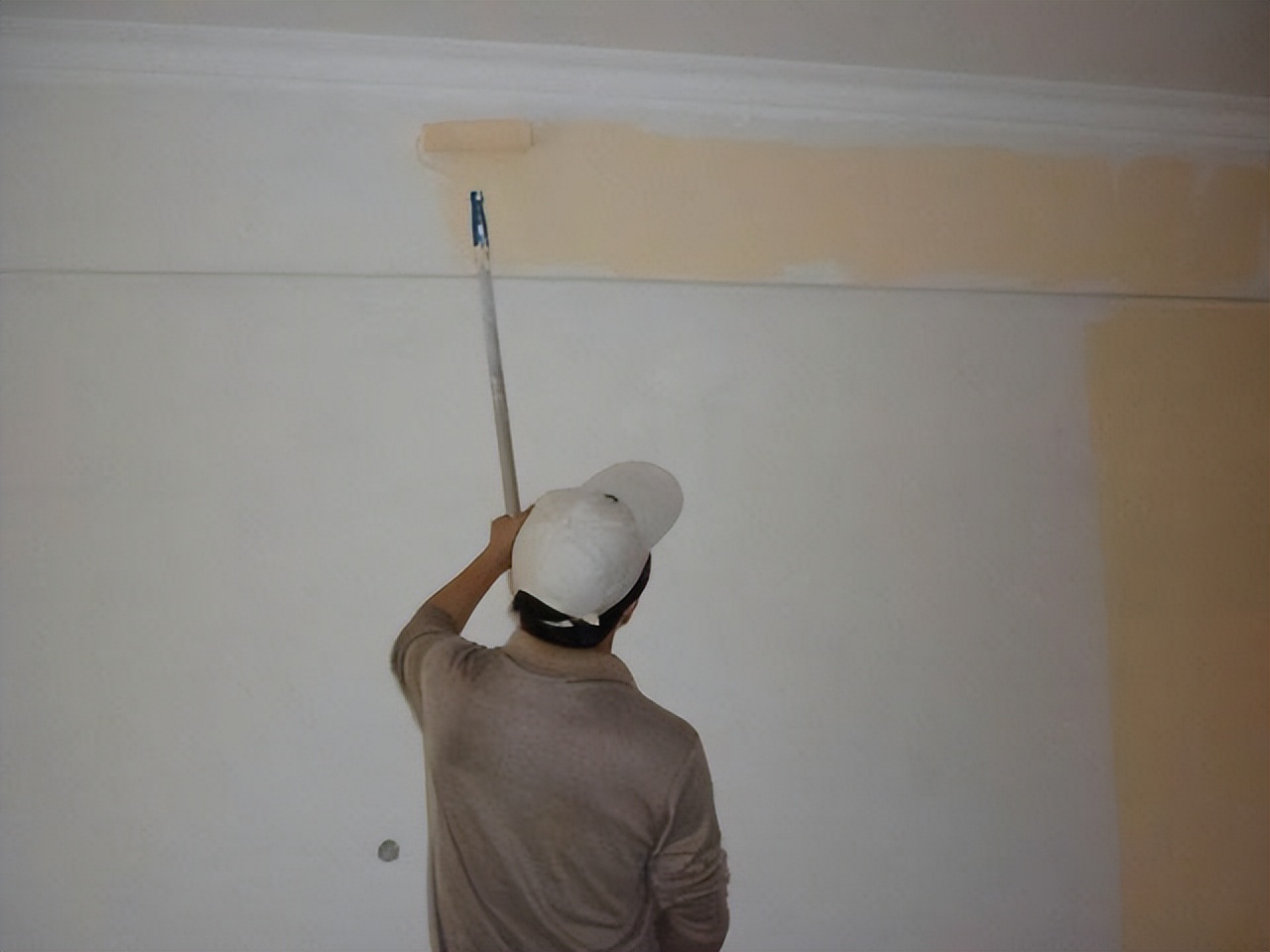 刮腻子算工钱要去掉门窗面积吗,门窗刮腻子的正确方法和步骤