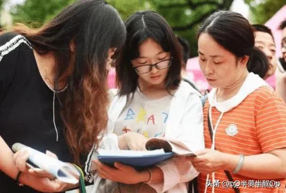 到底学文好还是学理好,未来几年学文还是学理好