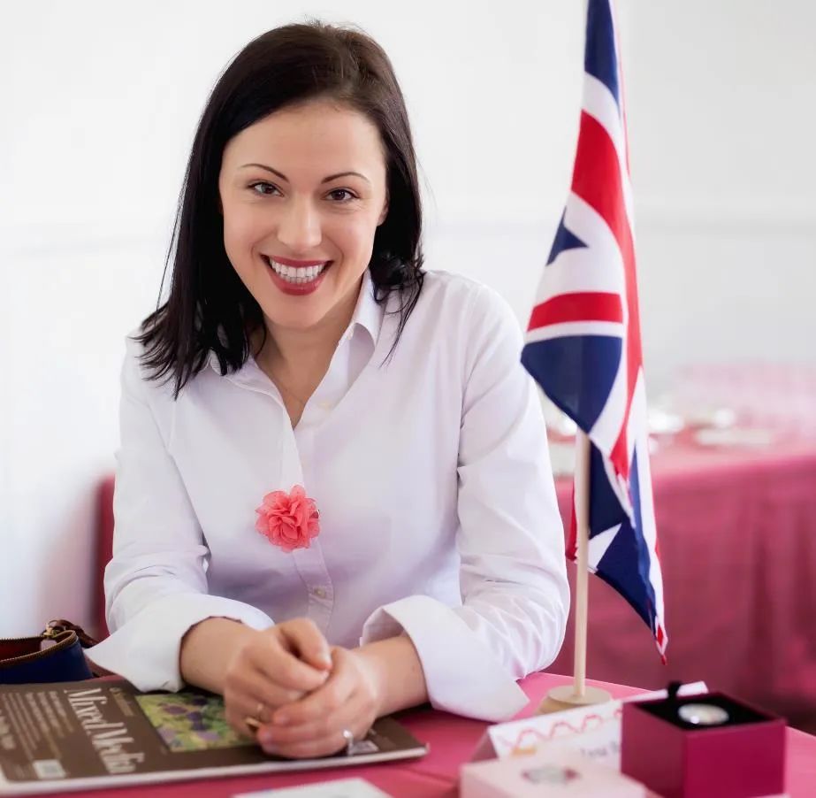 大神级水彩作品看完肯定不后悔,40张笔触狂放的水彩