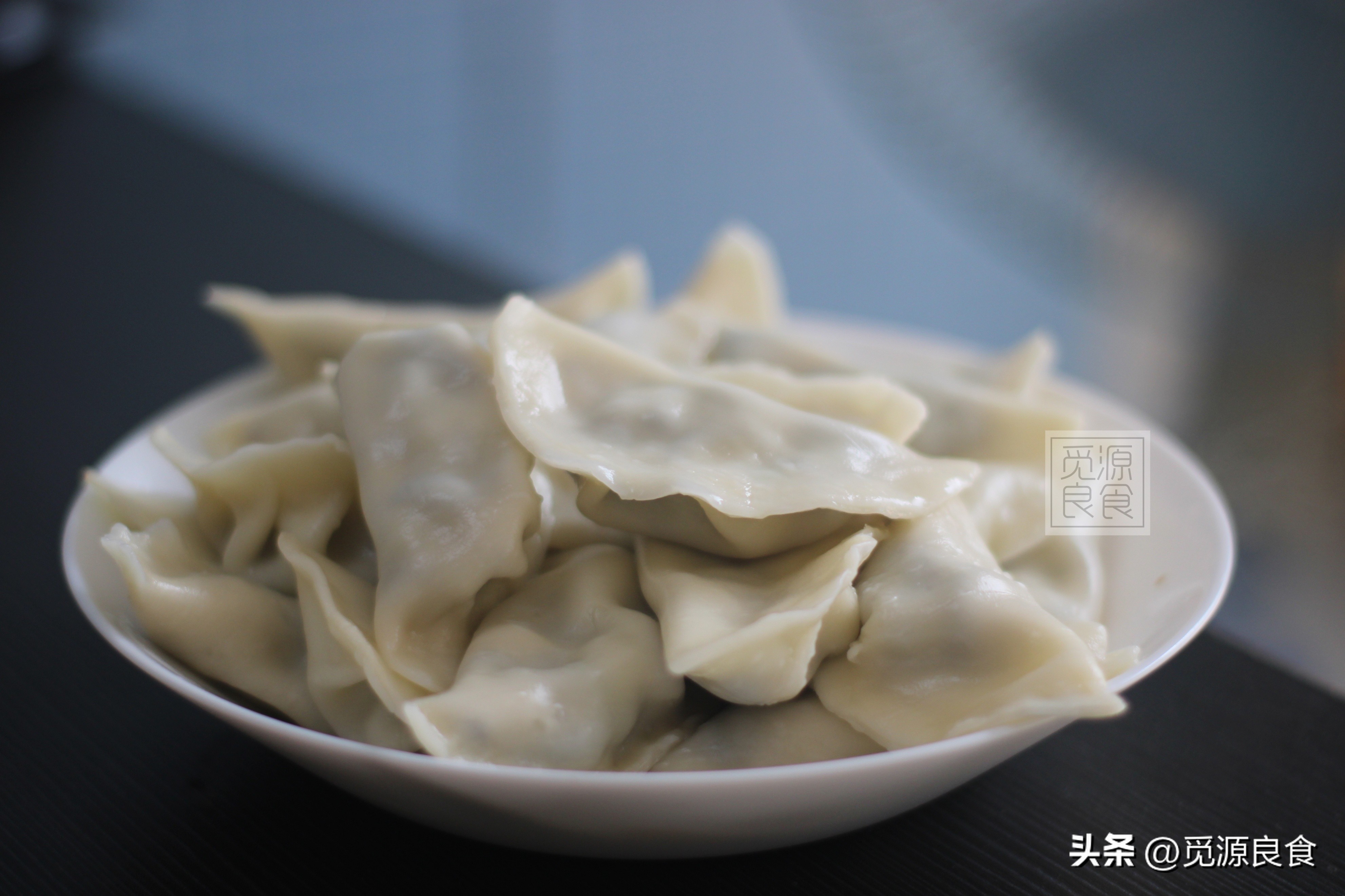 茄子韭菜鸡蛋饺子素馅的正宗做法,茄子丝瓜韭菜鸡蛋馅饺子