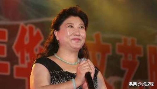 何庆魁的字画值钱吗,李甲忠和何庆魁谁的字画值钱