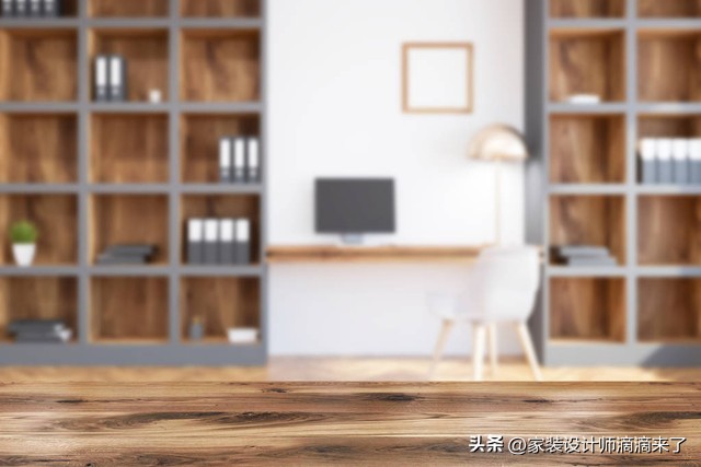 电脑桌什么样的最实用好用,钢化玻璃电脑桌与木质电脑桌比较