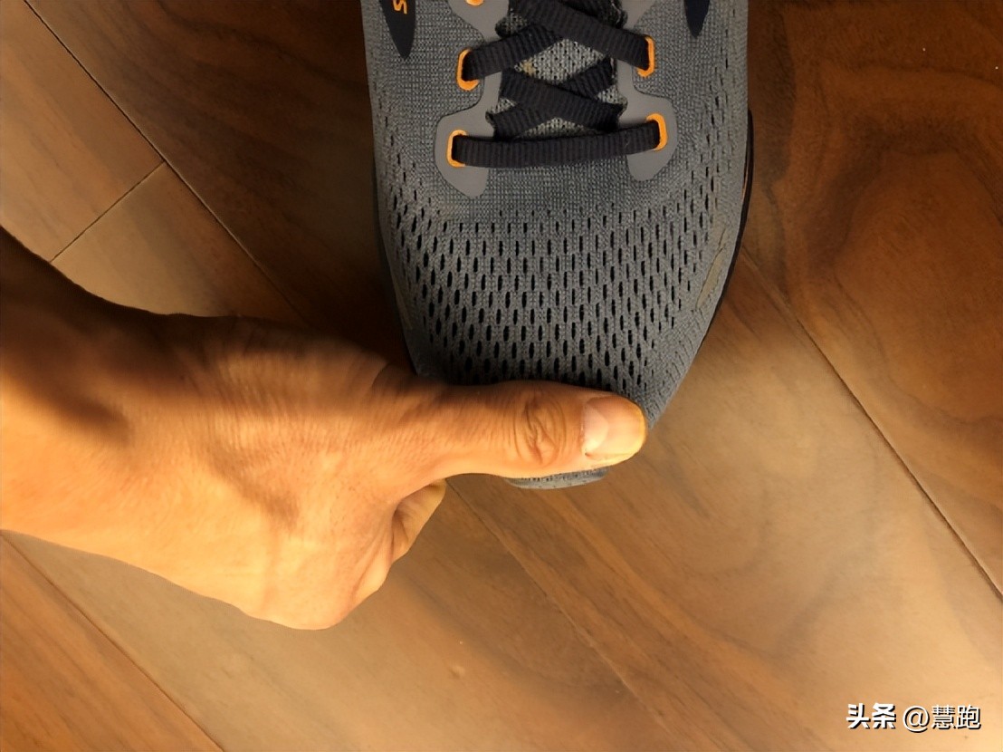 脚感好到飞起的跑鞋,灵动与飘逸的球鞋