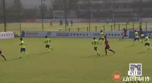 罗慕洛时隔308天重返中超,足坛新星帽子戏法