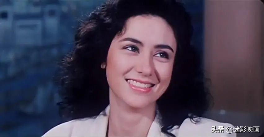 37年前的邪典片,王祖贤颠覆出演,删减才能播,录像厅时代噩梦