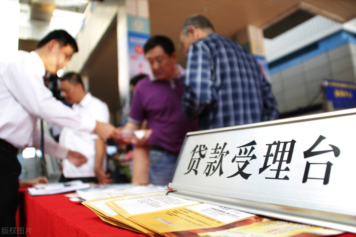 你觉得未来哪些行业会是暴利行业？