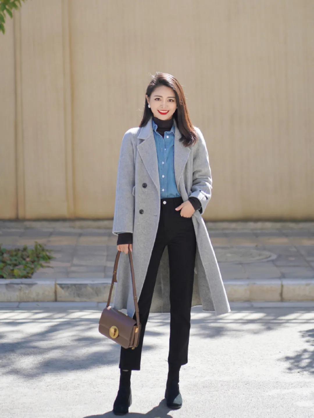 黑色连帽针织衫搭什么颜色的大衣,针织大衣配什么内搭最好看