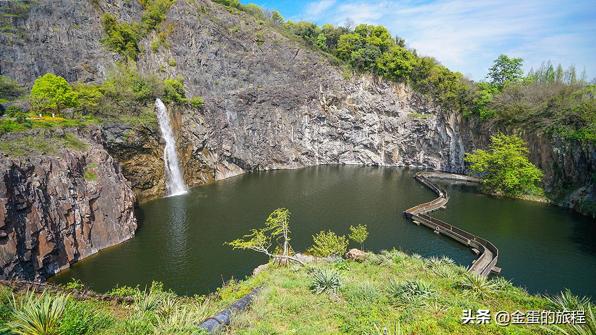 上海深坑酒店的深坑怎么形成的,上海旅游攻略上海深坑酒店