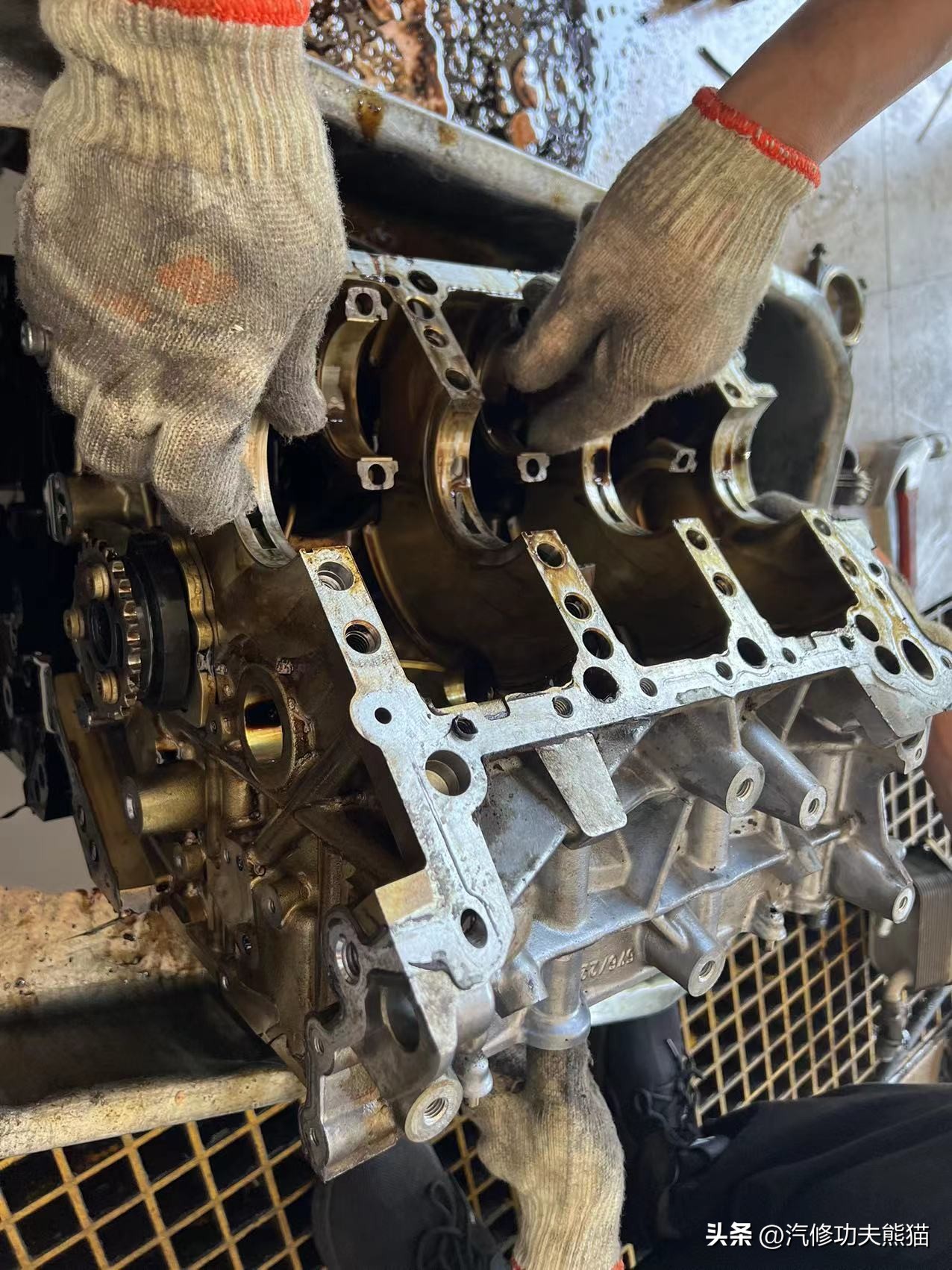 不坑穷人的好车视频,19款奥迪q73.0t烧机油大修全过程