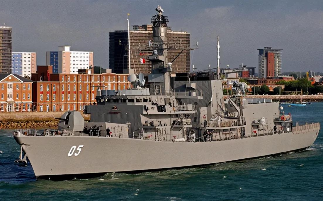 海军二手潜艇出售,海军二手车