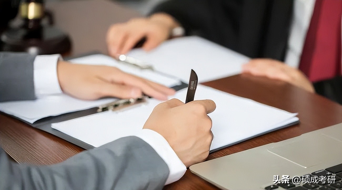 “高不成，低不就”研究生成了就业市场上比本科生更尴尬的存在？