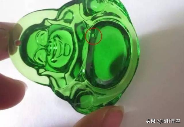 酷似啤酒瓶底的「冰翠」，为何能屡屡冒充高档冰种翡翠？