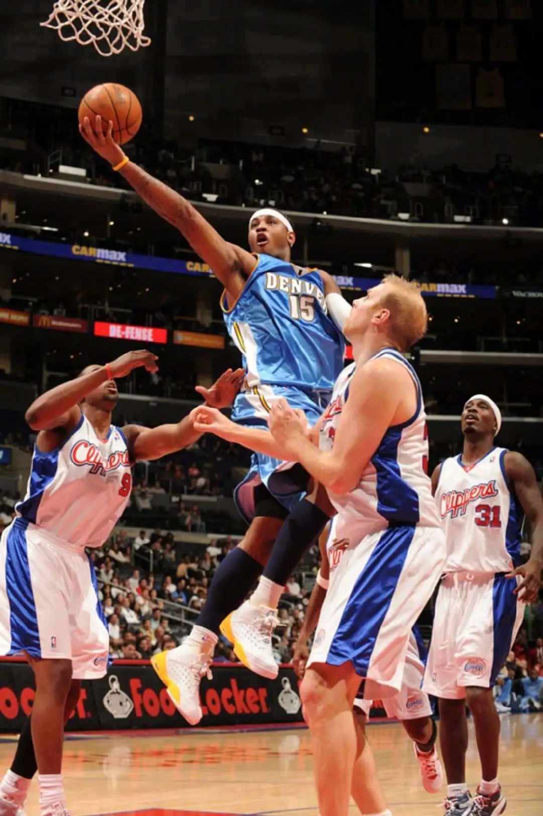 甜瓜安东尼签名鞋,安东尼生涯最高分穿的球鞋