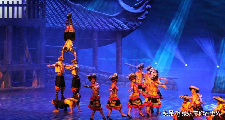 张家界黄龙洞七天旅游攻略路线,张家界旅游详细攻略400字