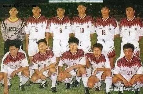 国足0比1不敌日本惨遭两连败,国足亚洲预选战绩