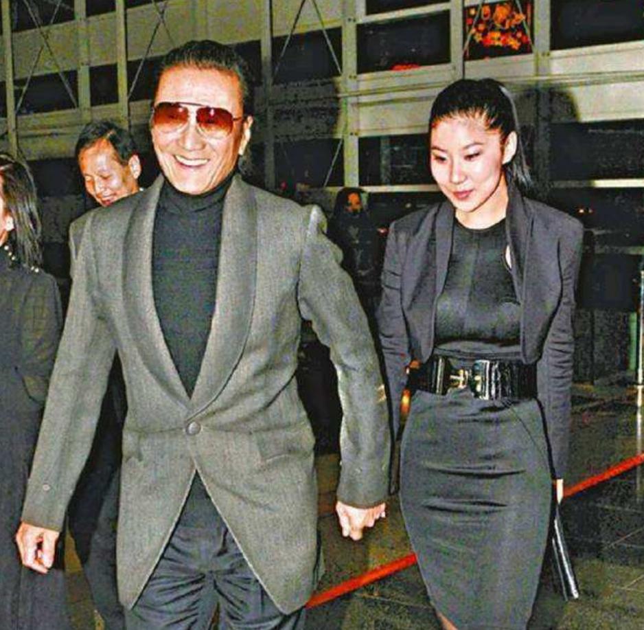 谢贤coco分手后现状,coco多少岁跟了谢贤