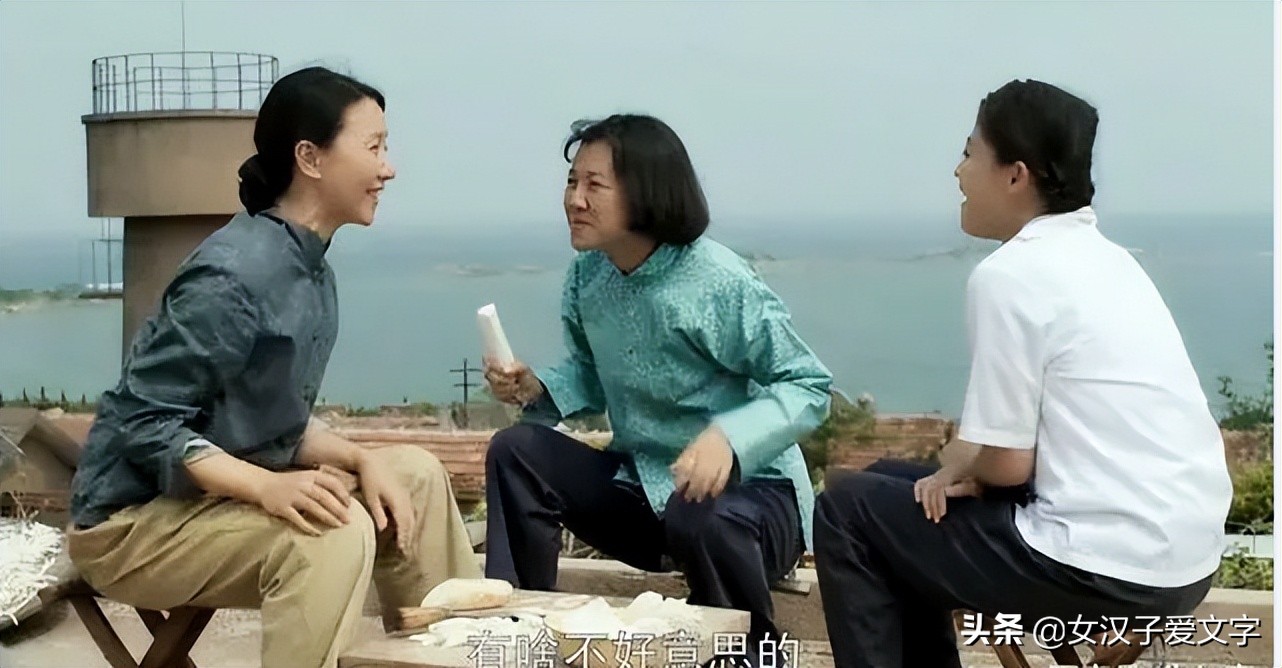 《父母爱情》安杰在房顶放屁后江德福的反应，了解所谓真爱的现实