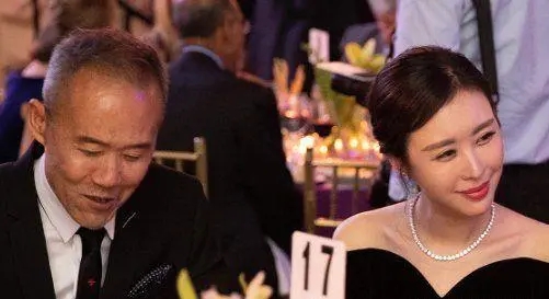 王石为了他娇妻改变多少人,王石抛弃发妻