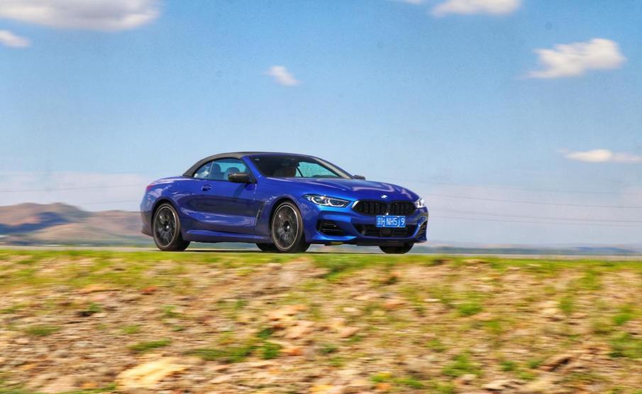 宝马840i软顶敞篷试驾,宝马840i敞篷驾驶感受