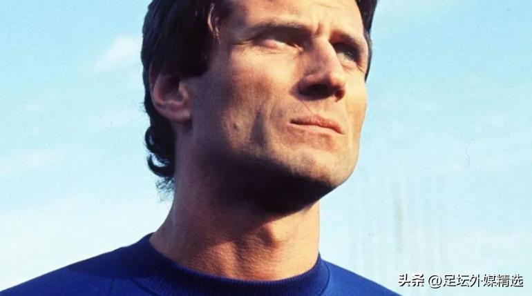 现在足坛最佳左边后卫,足坛左边后卫身价