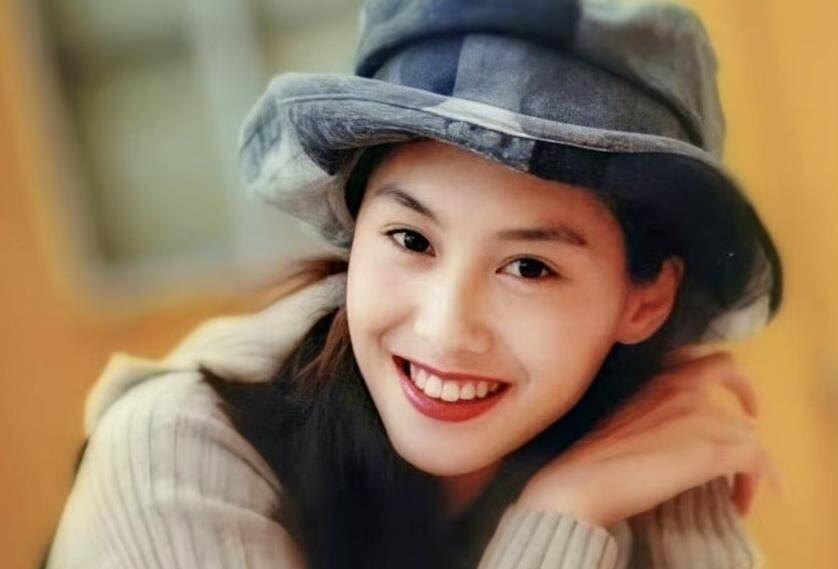 同样都是“凸嘴”，为什么有人风情万种，有人一股土味？答案在这